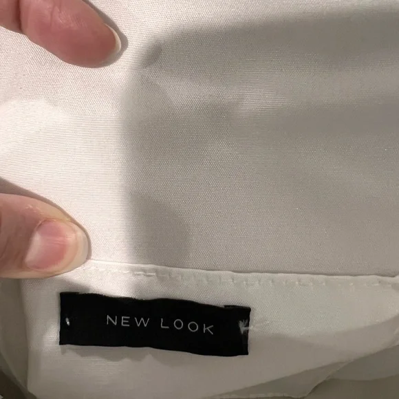 Newlook London Faux Crocodile mini bag!🤍 - Picture 5 of 6